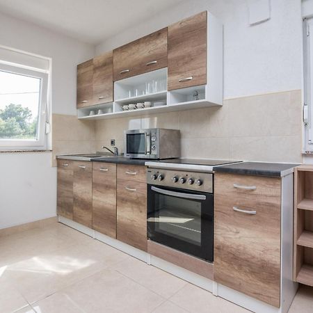Appartement Plaza Ab à Vir Extérieur photo